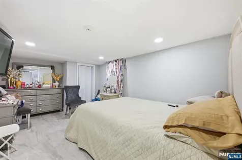 401 19th Street Paterson NJ 07524
