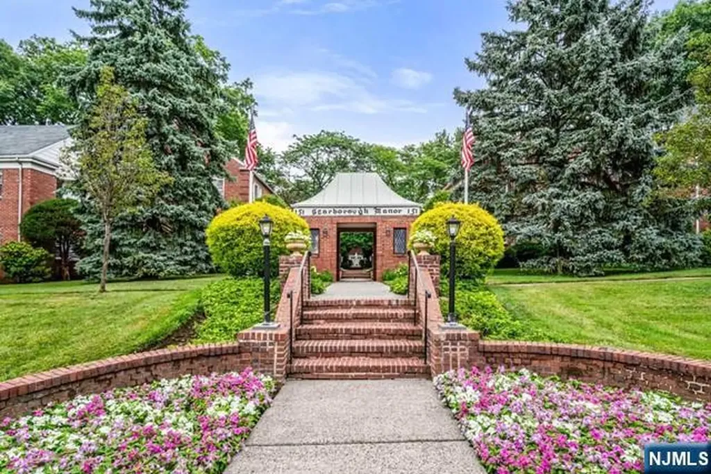 151 E Palisade Avenue Englewood NJ 07631