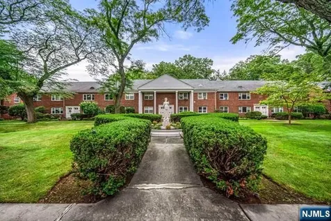 151 E Palisade Avenue Englewood NJ 07631