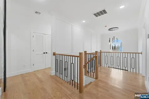 275 Longview Road Union NJ 07083