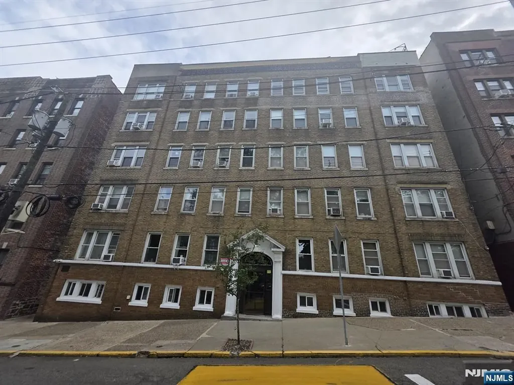 325 79th Street North Bergen NJ 07047