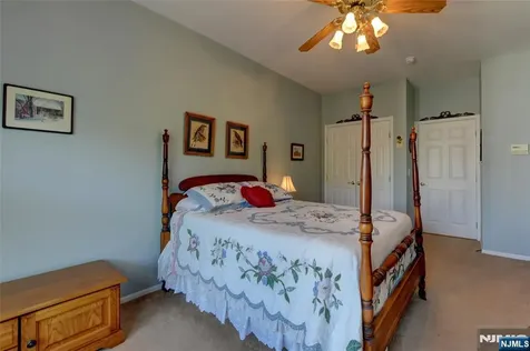 2 Richmond Road West Milford NJ 07480
