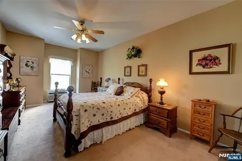2 Richmond Road West Milford NJ 07480