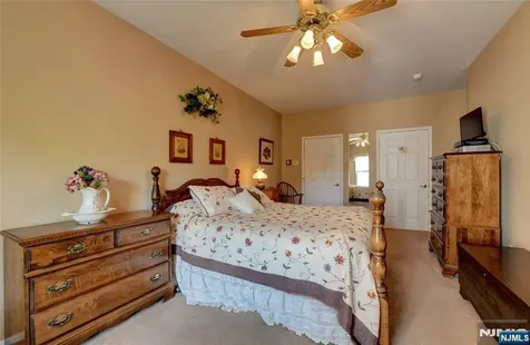 2 Richmond Road West Milford NJ 07480