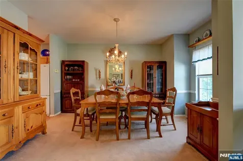 2 Richmond Road West Milford NJ 07480