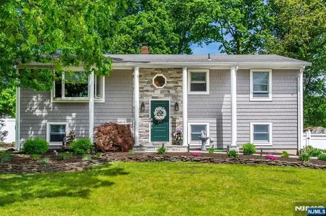 42 Summit Road Jefferson Township NJ 07438