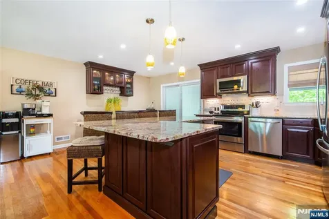 42 Summit Road Jefferson Township NJ 07438