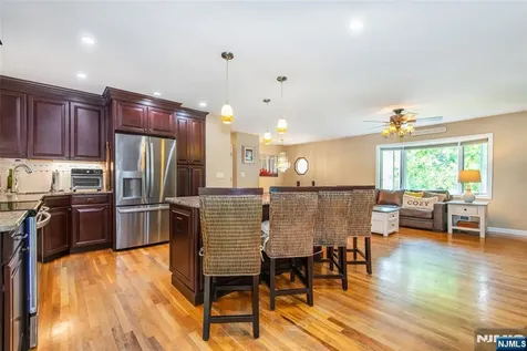 42 Summit Road Jefferson Township NJ 07438