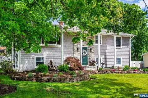 42 Summit Road Jefferson Township NJ 07438