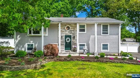 42 Summit Road Jefferson Township NJ 07438