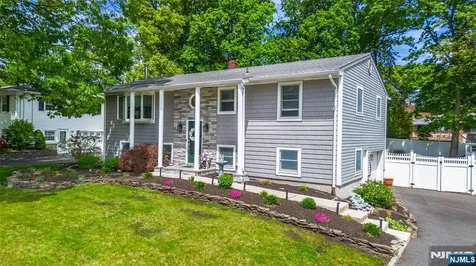 42 Summit Road Jefferson Township NJ 07438