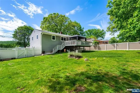 42 Summit Road Jefferson Township NJ 07438