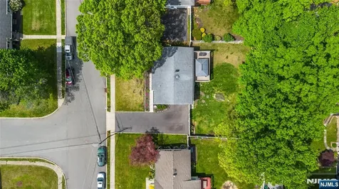 42 Summit Road Jefferson Township NJ 07438