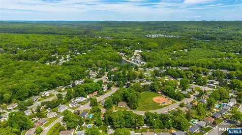 42 Summit Road Jefferson Township NJ 07438