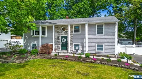 42 Summit Road Jefferson Township NJ 07438