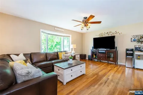 42 Summit Road Jefferson Township NJ 07438