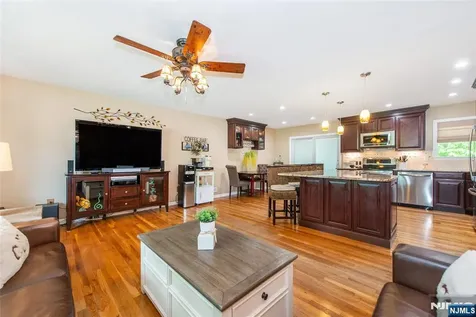 42 Summit Road Jefferson Township NJ 07438