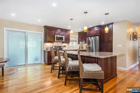 42 Summit Road Jefferson Township NJ 07438