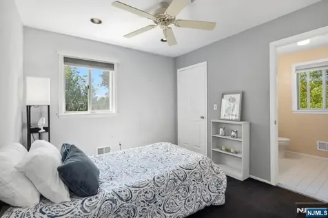 2 Mcchesney Court West Orange NJ 07052