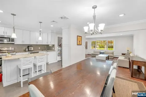364 Knickerbocker Road Cresskill NJ 07626
