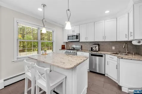 364 Knickerbocker Road Cresskill NJ 07626