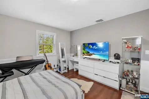 364 Knickerbocker Road Cresskill NJ 07626