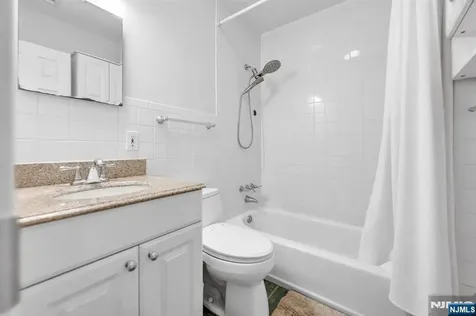 364 Knickerbocker Road Cresskill NJ 07626