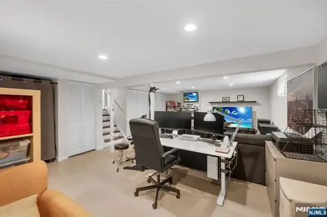 364 Knickerbocker Road Cresskill NJ 07626