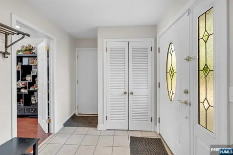 364 Knickerbocker Road Cresskill NJ 07626