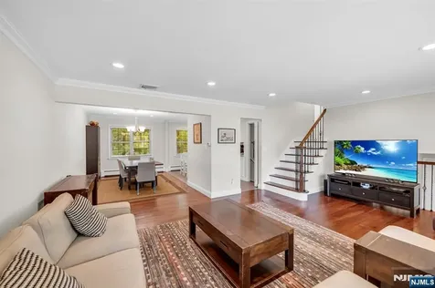 364 Knickerbocker Road Cresskill NJ 07626