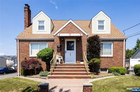 185 Paterson Avenue Lodi NJ 07644