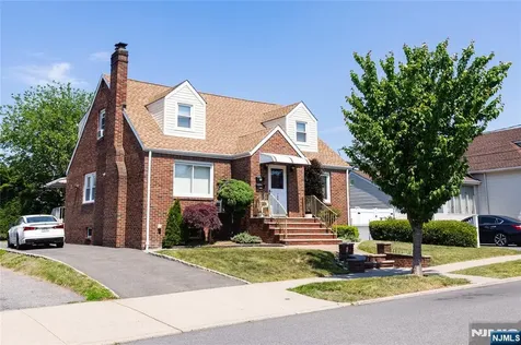 185 Paterson Avenue Lodi NJ 07644
