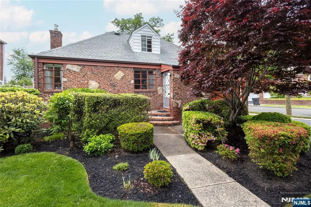 179 E Main Street Bergenfield NJ 07621