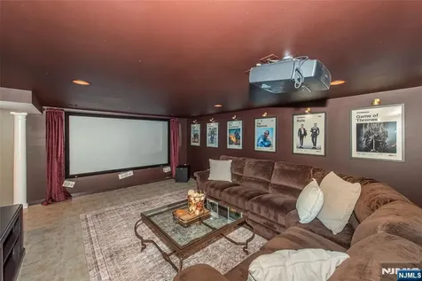 34 Coolidge West Caldwell NJ 07006