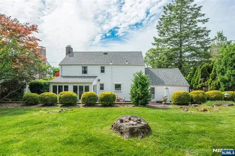 34 Coolidge West Caldwell NJ 07006