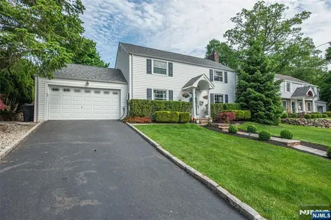 34 Coolidge West Caldwell NJ 07006