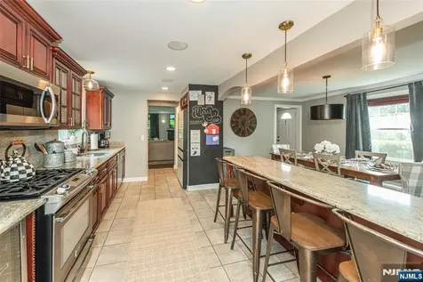 34 Coolidge West Caldwell NJ 07006