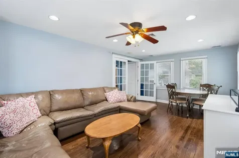 14 Chestnut Terrace Bloomfield NJ 07003