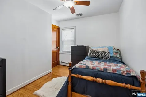 14 Chestnut Terrace Bloomfield NJ 07003