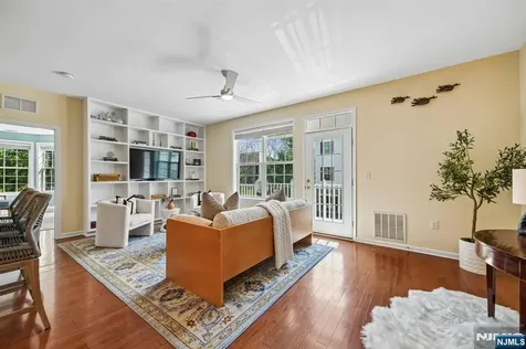 4 Quarry Drive Woodland Park NJ 07424