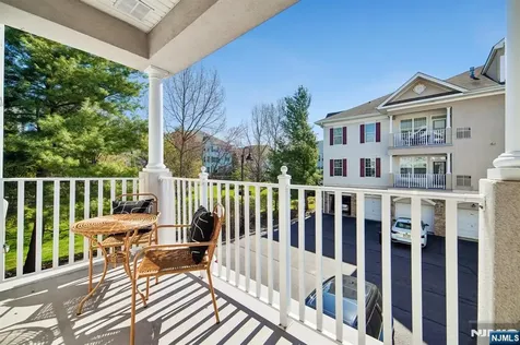 4 Quarry Drive Woodland Park NJ 07424