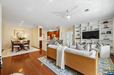 4 Quarry Drive Woodland Park NJ 07424