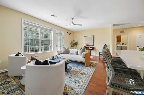 4 Quarry Drive Woodland Park NJ 07424