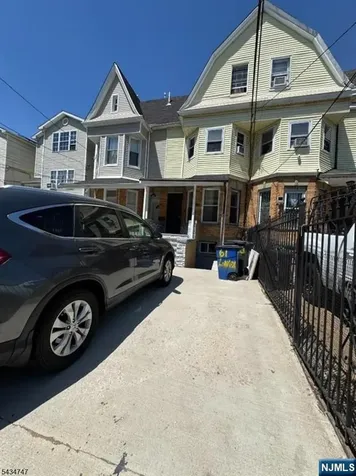 61 Lincoln Avenue Newark NJ 07104