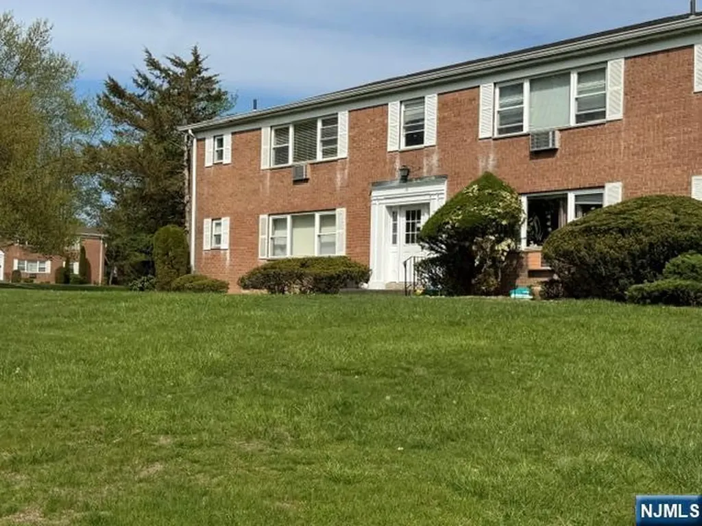 21 Rolling Ridge Road Montvale NJ 07645