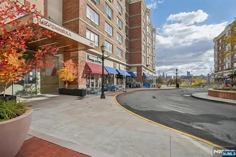 3110 City City Place Edgewater NJ 07020