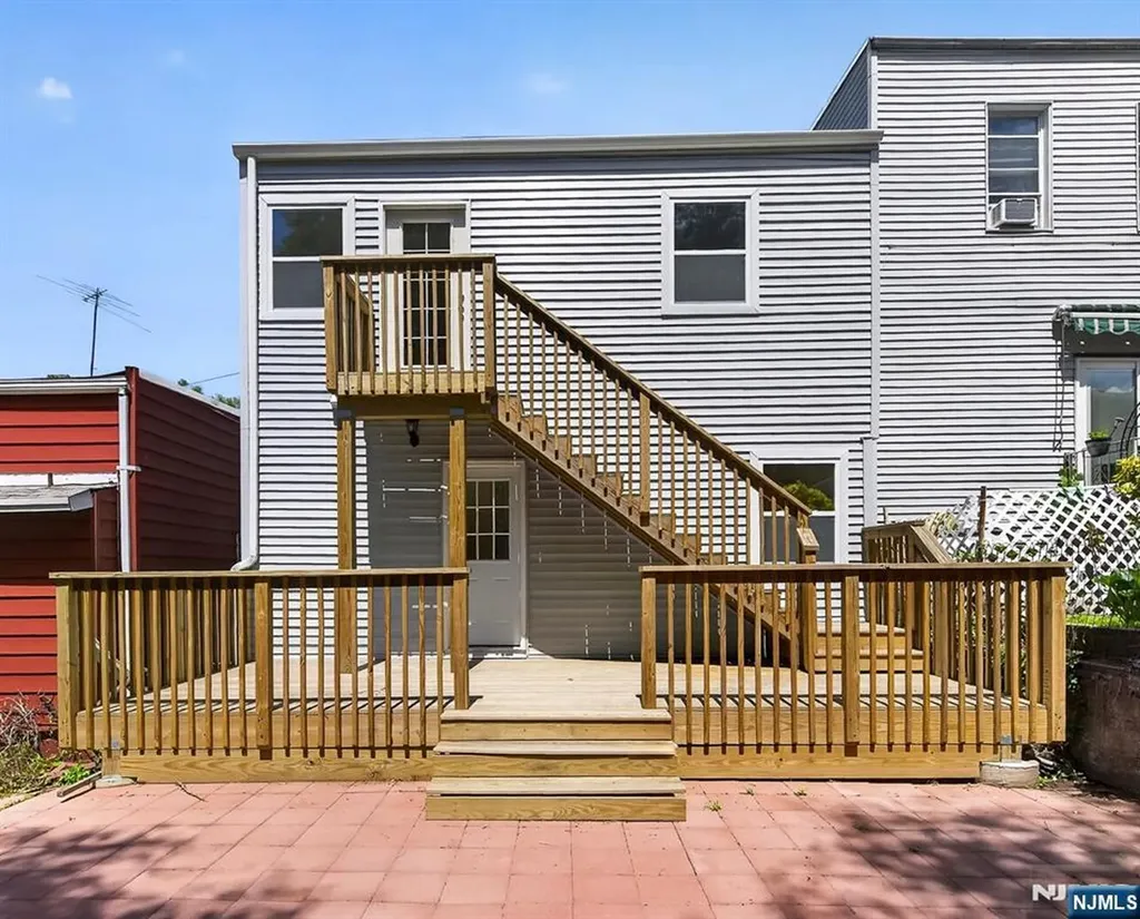 1121 85th Street North Bergen NJ 07047