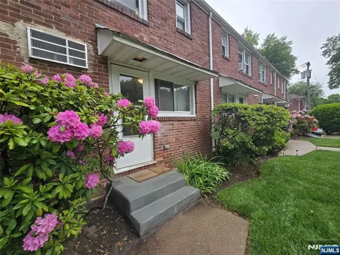 230 Lafayette Place Englewood NJ 07631