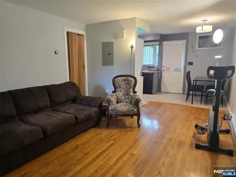 230 Lafayette Place Englewood NJ 07631