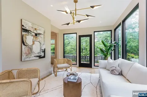 2 Russell Terrace Montclair NJ 07042